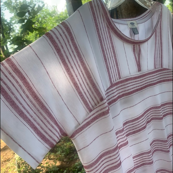 🍄 PRICE SLASHED 🍄 NEW Old Navy T-shirt. Lightweight. Size SP - Picture 3 of 4